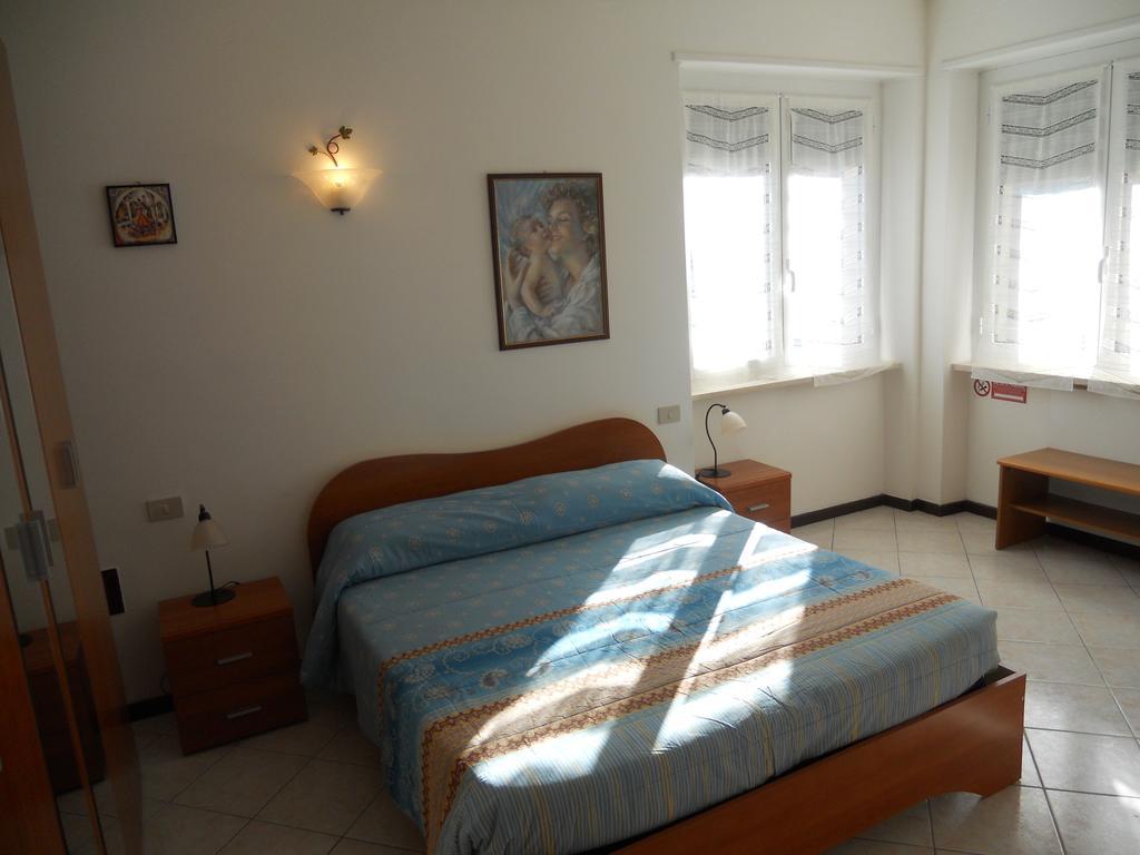 B&B Home Sweet Home Diano Marina Cameră foto